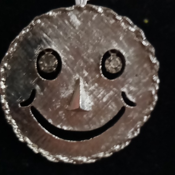 Retro Smiley 😊 - Picture 8 of 8